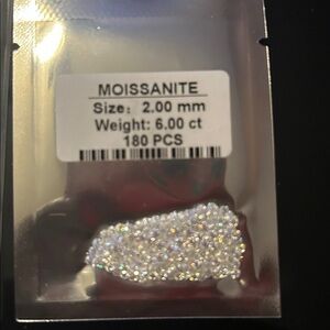 Moissanite Gemstones 2.00 mm 6ct